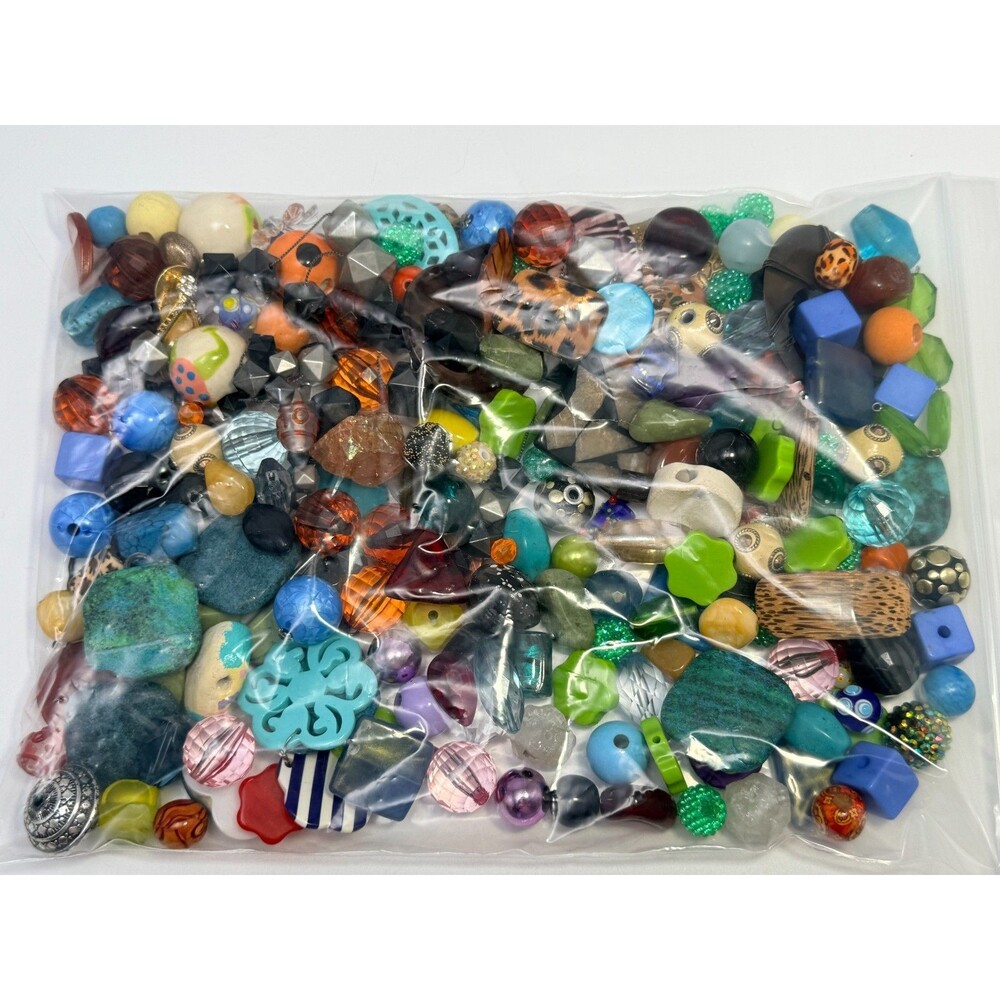2lbs 8oz Mixed Jewelry Making Beads Lot Craft Supplies Pendants Destash